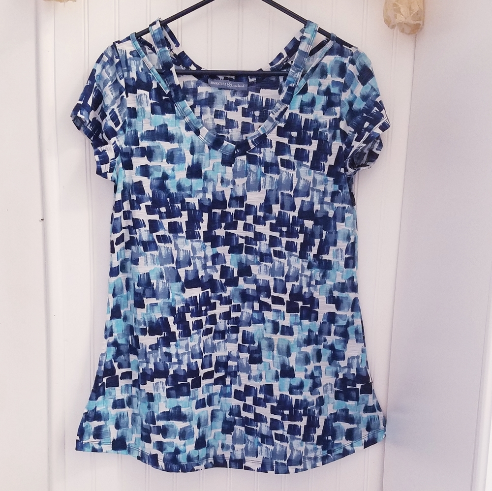 Signature Weekend long blouse